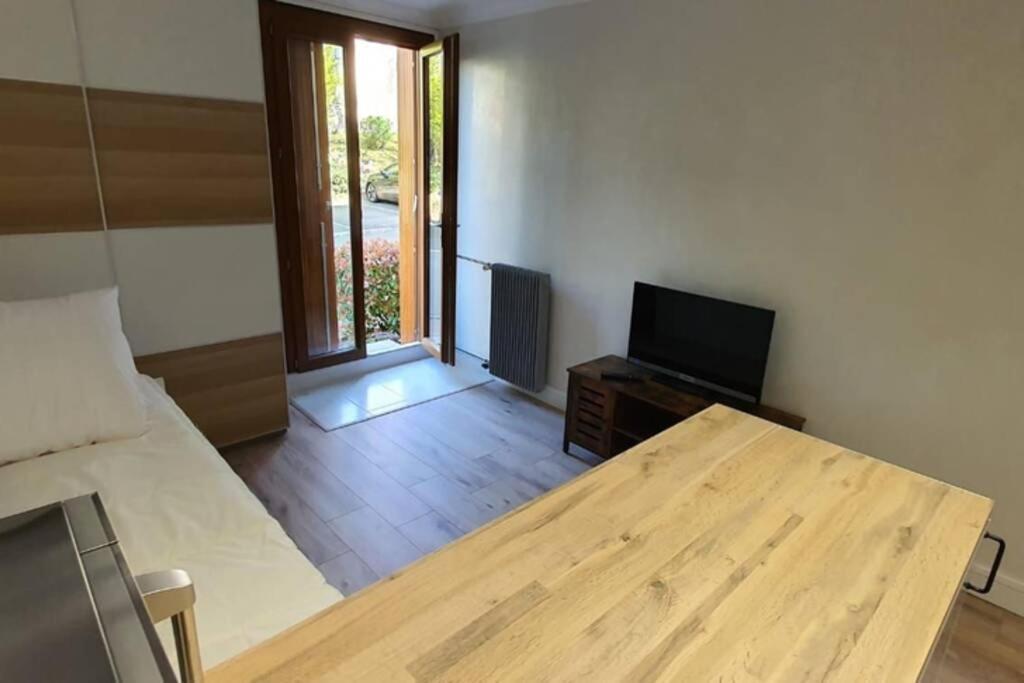Rambouillet, Studio, Proche Gare Et Chateau Exterior foto